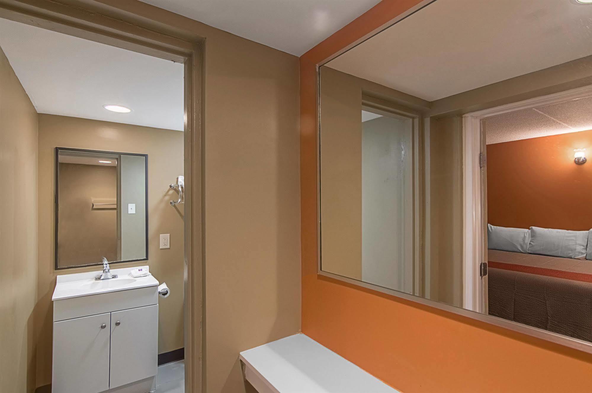 Motel 6 Sherman, Tx Экстерьер фото